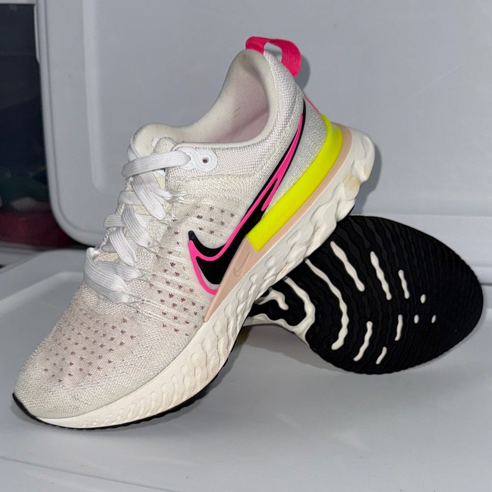 Nike React Infinity Run Flyknit 2 Sneakers